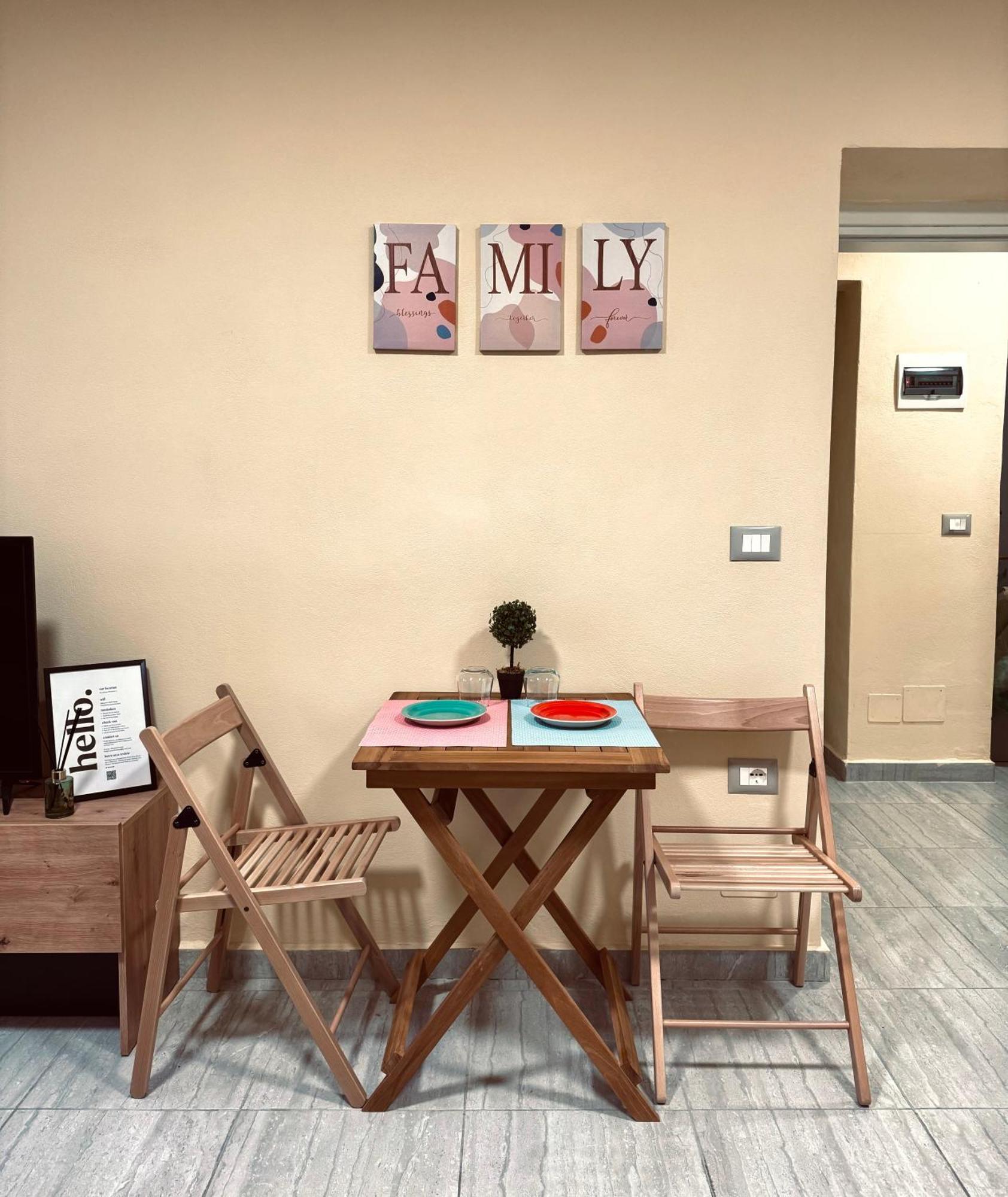 טיראנה Urban Apartment In Blloku מראה חיצוני תמונה